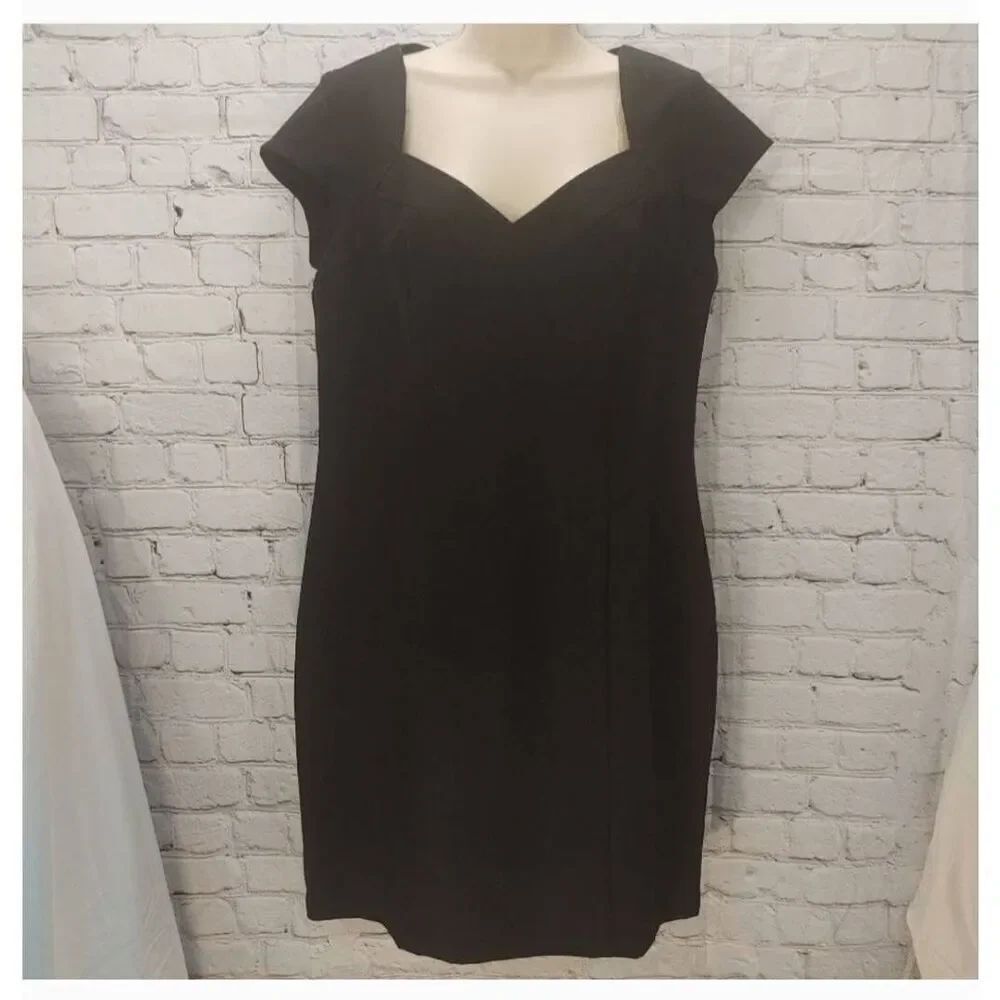 BCX Junior's Size 13 Black Cap Sleeve Dress